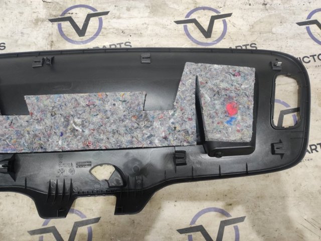 VAG 561867605D Обшивка (облицовка) крышки багажника (двери 3/5-й задней) в наличии Павлоград