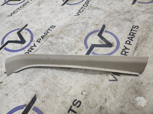 561868238A VAG Обшивка стойки кузова внутренняя передняя правая купить в Павлоград