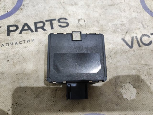 VAG 561907561A Радарный датчик дистанции в наличии Винница