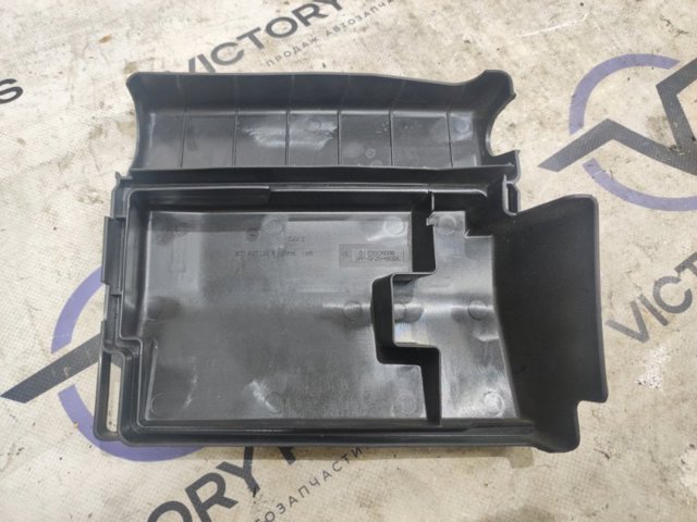 5C0937132B VAG Блок предохранителей купить в Ужгород