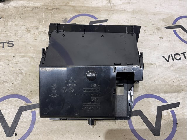 5G1863391 VAG Пепельница центральной консоли купить в Харьков