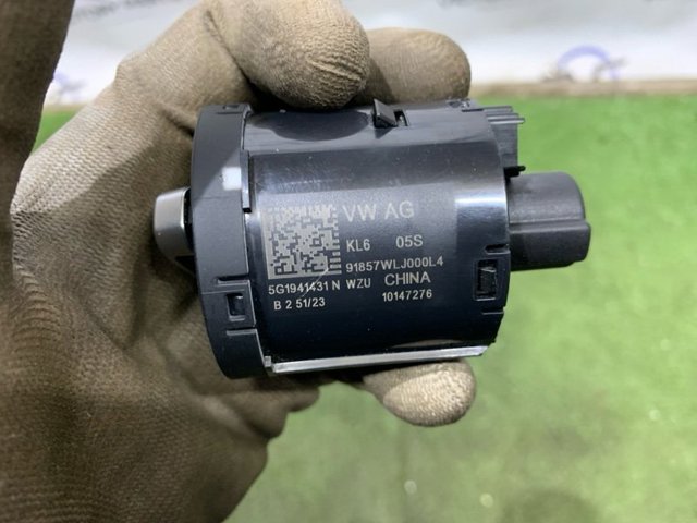 VAG 5G1941431NWZU Переключатель света фар на "торпедо" в наличии Павлоград
