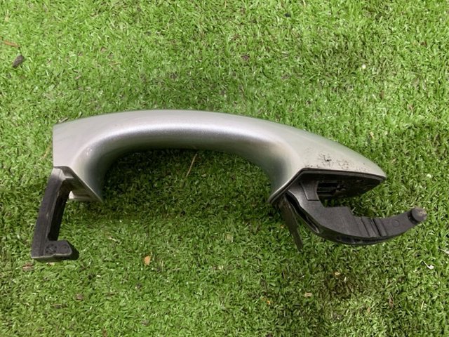 VAG 5GM837206 Ручка двери правой наружная передняя/задняя в наличии Запорожье