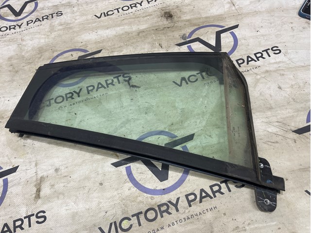 Уголок задней левой двери 5GM845213B VAG