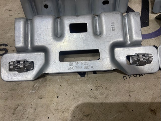 VAG 5N0858687A в наличии Каменское