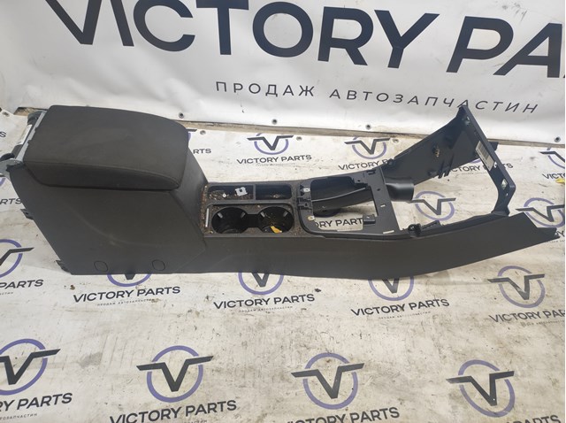 5N1863241BJ82V VAG Консоль панели управления центральная купить в Харьков