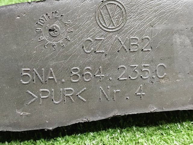5NA864235C VAG Уплотнитель крыла купить в Житомир