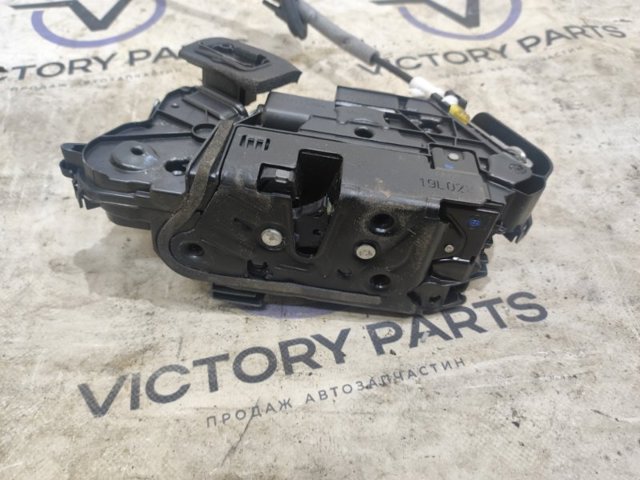 VAG 5NB837015C Замок водительской двери в наличии Украина