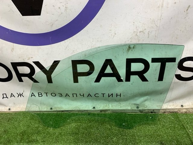 5NN845201A Стекло двери передней левой купить Полтава