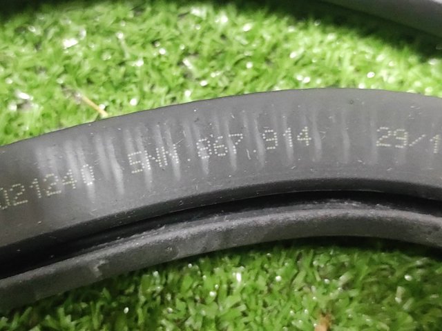 VAG 5NN867914A9B9 Уплотнитель двери задней правой (на кузове) в наличии Ужгород