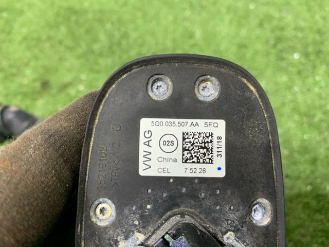 VAG 5Q0035507AA5FQ Антенна в наличии Одесса