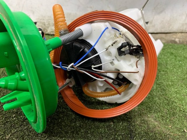 VAG 5QM919051H Модуль топливного насоса с датчиком уровня топлива в наличии Ирпень