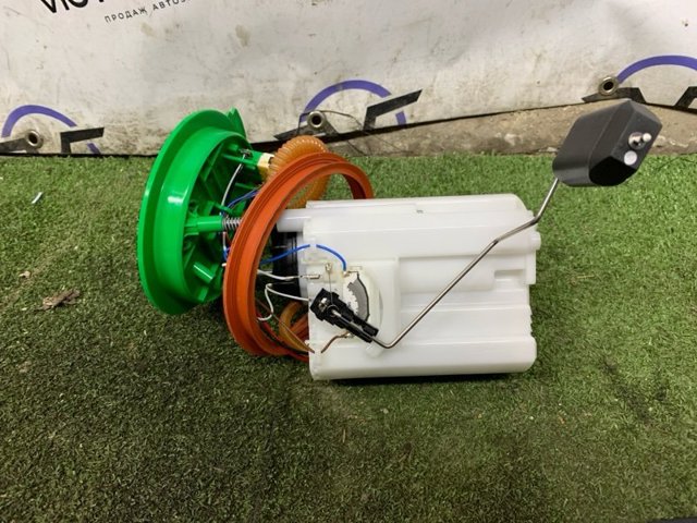 VAG 5QM919051H Модуль топливного насоса с датчиком уровня топлива в наличии Кривой Рог