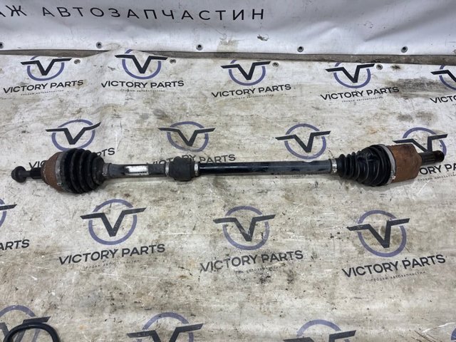Привод правый 5QN407272S VAG