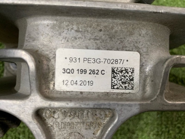 5WA199262P VAG Правая подушка двигателя купить в Кривой Рог