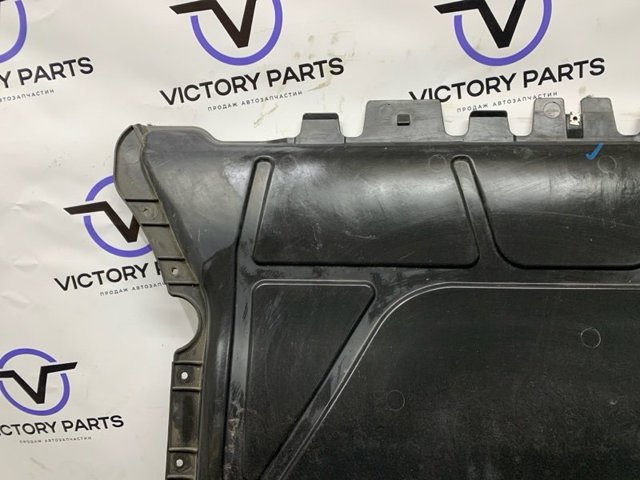 VAG 5WA825236C Защита двигателя в наличии Полтава