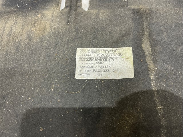 CHRYSLER 68255310AB Шумоизоляция капота в наличии Николаев