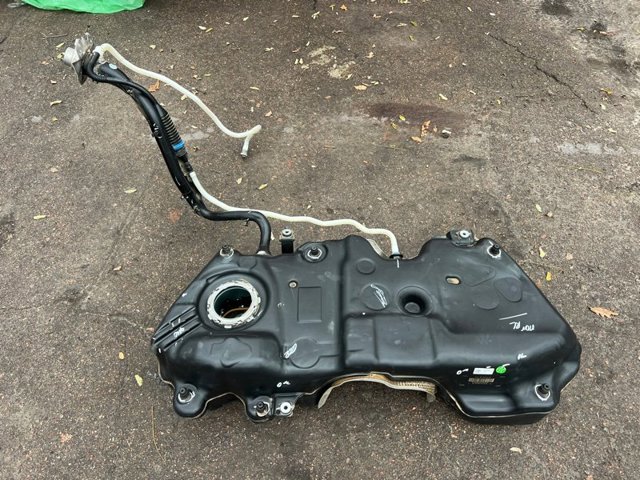 Бензобак 80A201060BA VAG