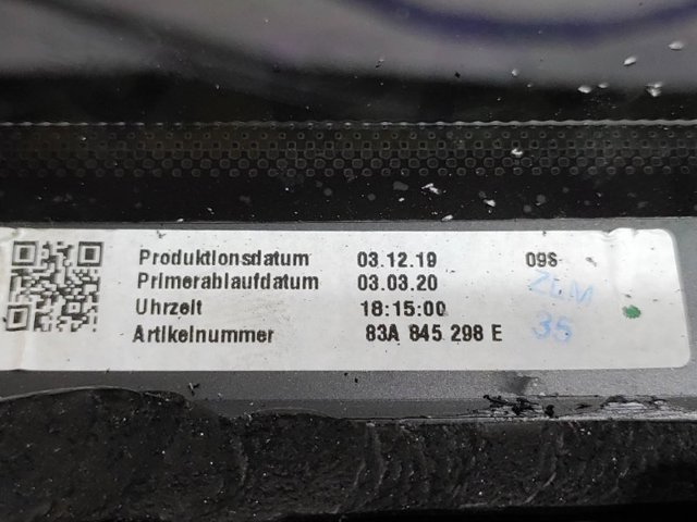 VAG 83A845298E Стекло кузова (багажного отсека) правое в наличии Полтава
