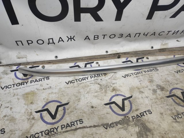 83A860022B3Q7 VAG Рейлинг крыши правый купить в Ужгород