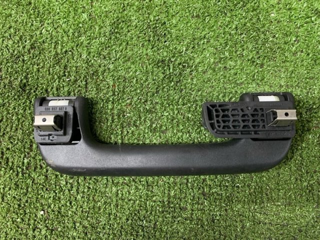 VAG 8R0857607J4PK Ручка крыши салона в наличии Каменское