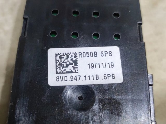 VAG 8V0947111B6PS в наличии Ужгород