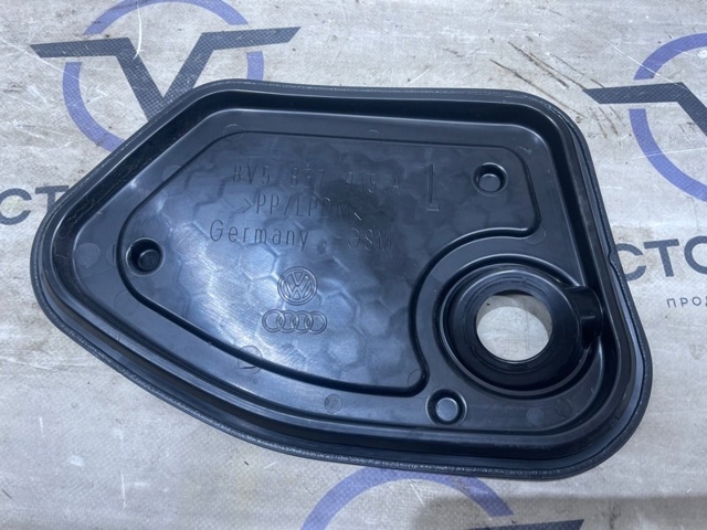 8V5837915A VAG купить в Киев