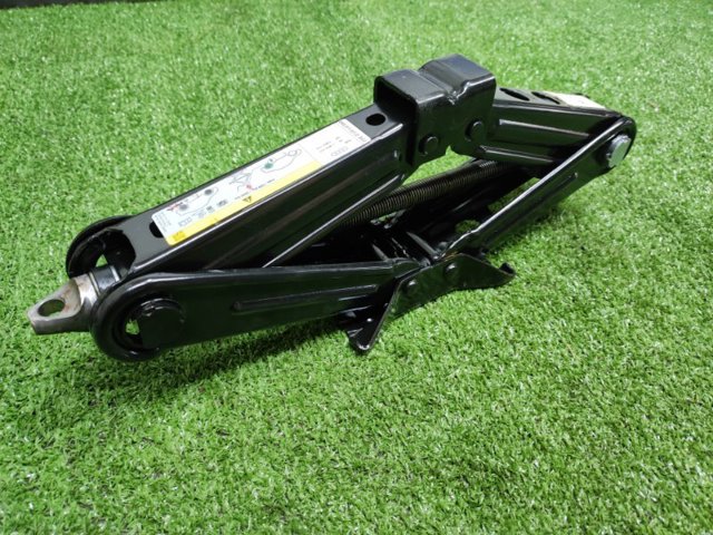 8W0011031D VAG Домкрат купить в Украина