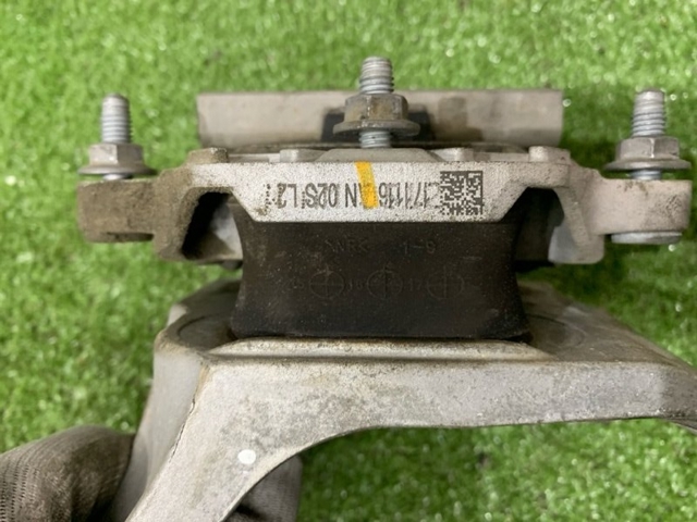 8W0399156AN VAG Подушка коробки передач купить в Чернигов