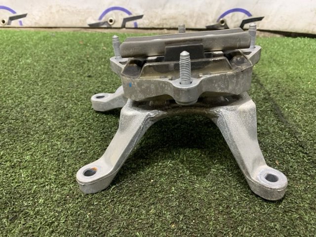 8W0399156BH VAG Подушка трансмиссии (опора коробки передач) купить в Киев