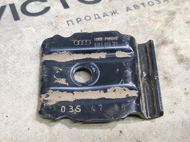 8W0803123 VAG Подставка аккумулятора купить в Черкассы