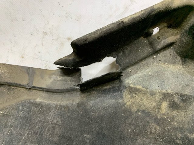 8W0825207A VAG Защита днища левая купить в Сумы