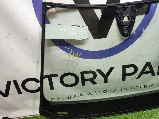 8W0845099RNVB VAG Лобовое стекло купить в Киев