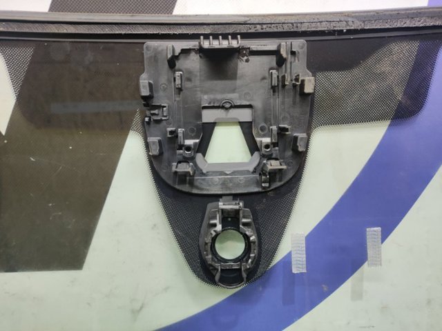 8W0845099RNVB VAG Лобовое стекло купить в Львов