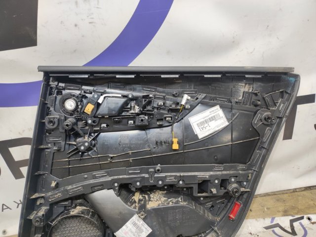 VAG 8W0867303CWFA в наличии Чернигов