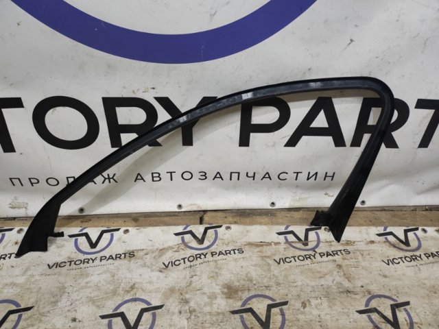 VAG 8W0867609 Обшивка (облицовка) крышки багажника (двери 3/5-й задней) в наличии Киев