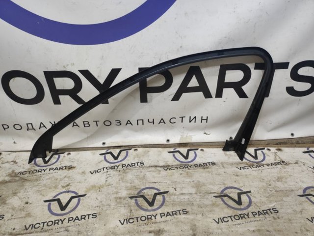 VAG 8W0867609 Обшивка (облицовка) крышки багажника (двери 3/5-й задней) в наличии Харьков