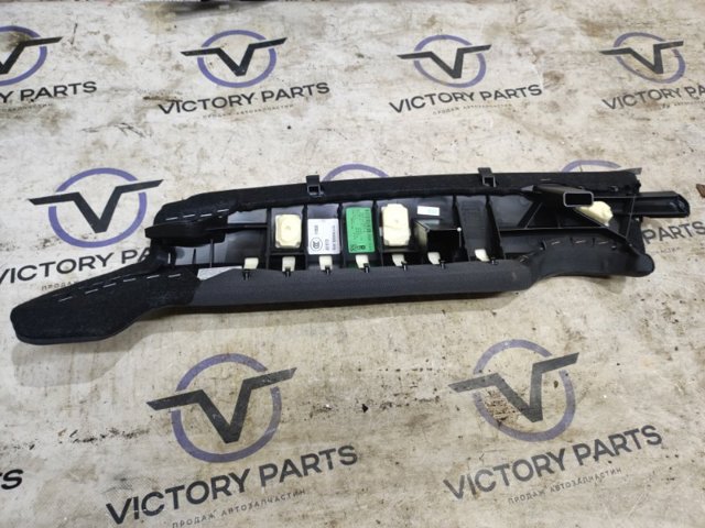8W0885704AR38M VAG купить в Винница