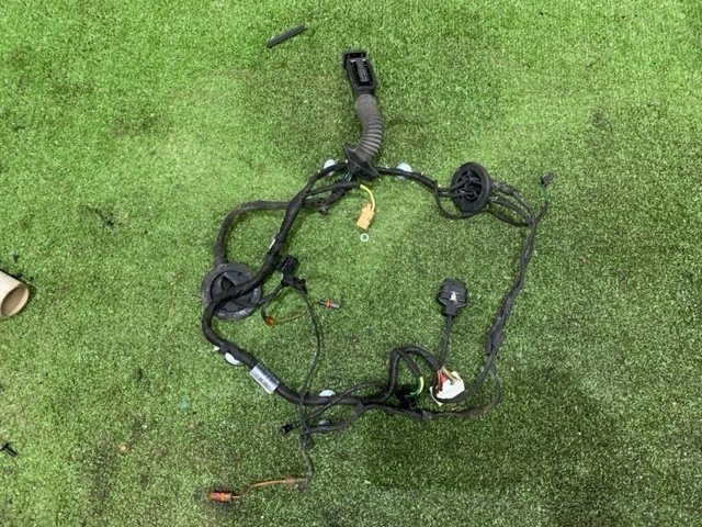 8W0971687AH VAG Жгут проводов задней двери купить в Ирпень