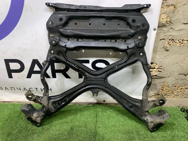 Передняя балка 8W1399347F VAG