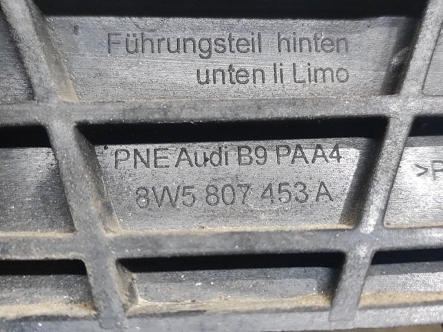VAG 8W5807453A Направляющая переднего бампера левая в наличии Полтава