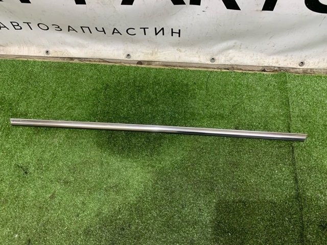 VAG 8W5839432D Направляющая стекла рамки двери задней правой в наличии Полтава