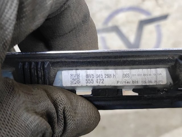 VAG 8W5845298HNVB Стекло кузова (багажного отсека) правое в наличии Николаев