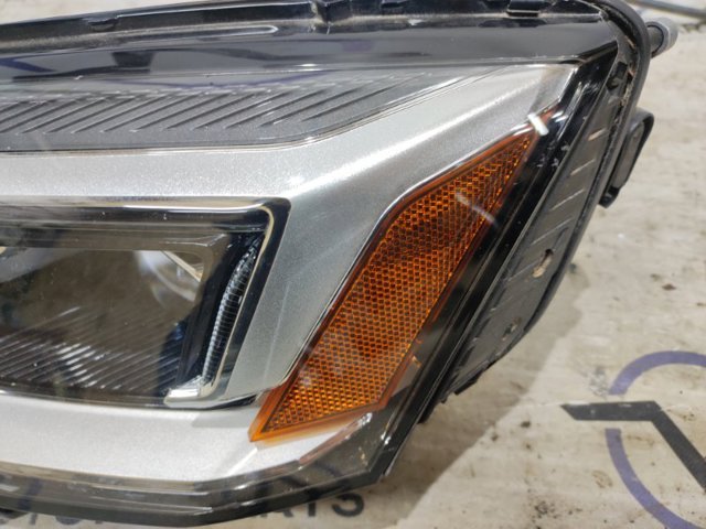 VAG 8W6941773F Левая фара в наличии Николаев