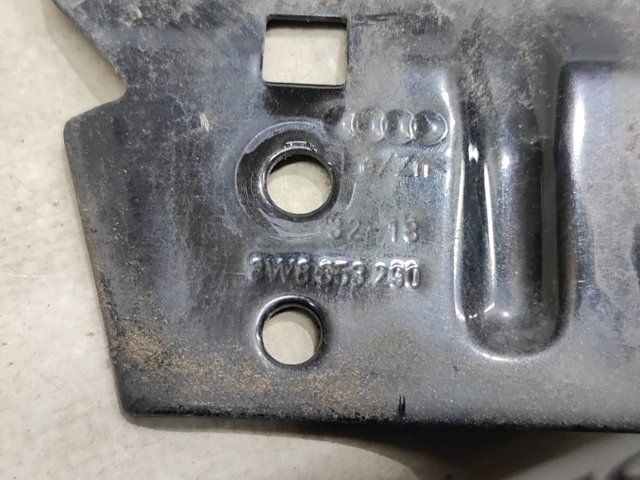 VAG 8W8853290T94 Внешняя накладка стойки кузова в наличии Киев
