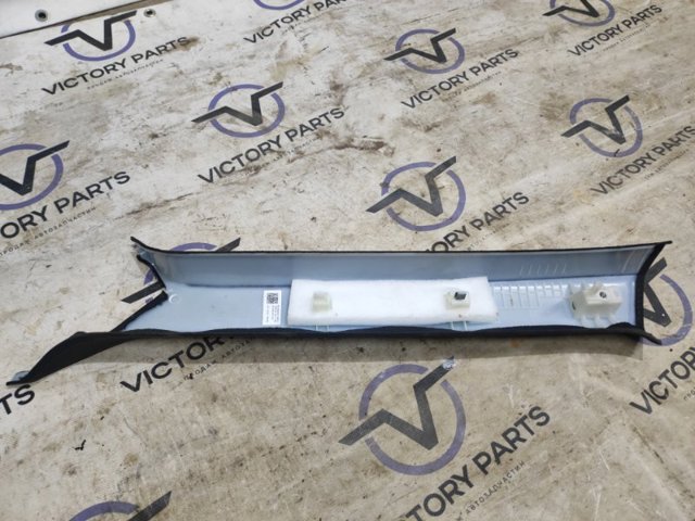 8W8867234FV48 VAG Обшивка стойки кузова внутренняя передняя правая купить в Ровно