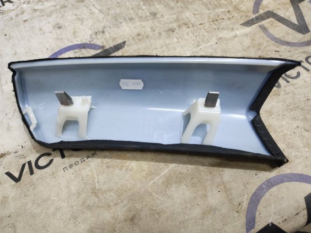 8W8867242V48 VAG Обшивка стойки кузова внутренняя задняя правая купить в Харьков