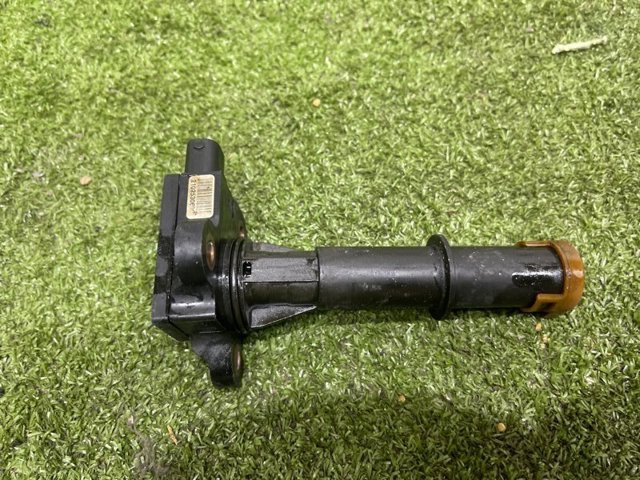 Датчик уровня масла двигателя A0009050401 MERCEDES