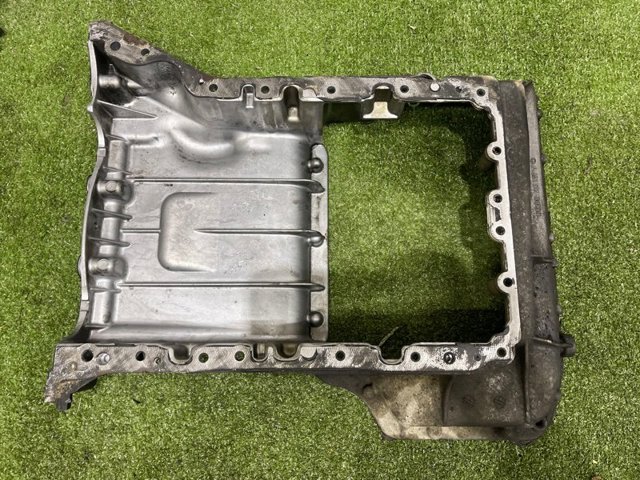Поддон маслянный картера двигателя, верхняя часть A6510140800 MERCEDES