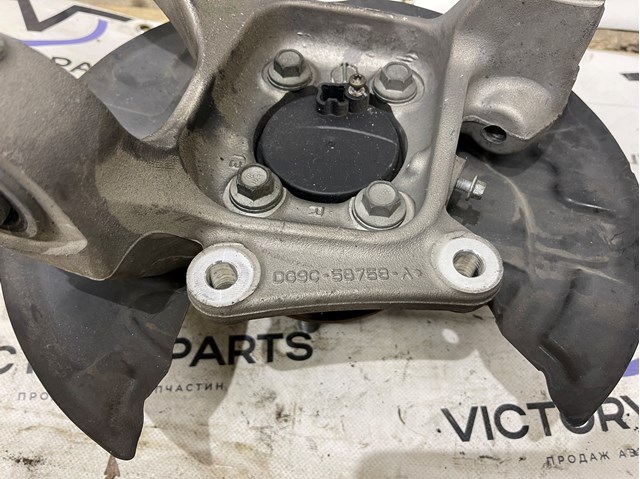 FORD DG9Z5B758B Цапфа (поворотный кулак) задний правый в наличии Ровно
